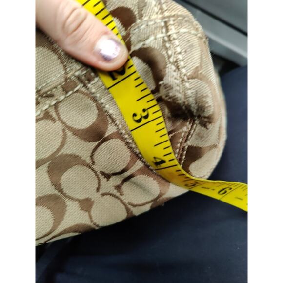 Tan Vintage Y2K Coach Crossbody Shoulder Bag - Picture 10 of 11